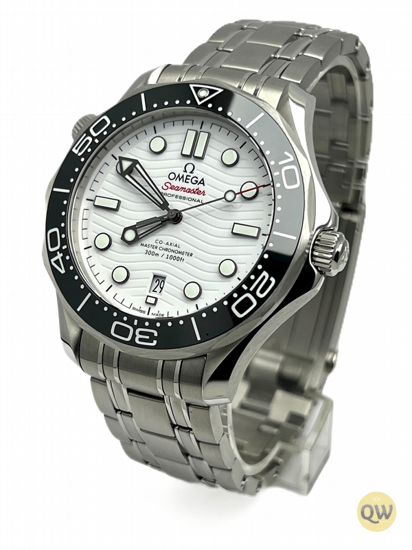 Omega Seamaster Diver  CO AXIAL MASTER CHRONOMETER 