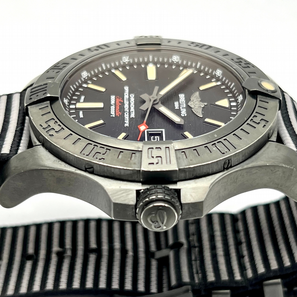 Breitling Avenger Blackbird