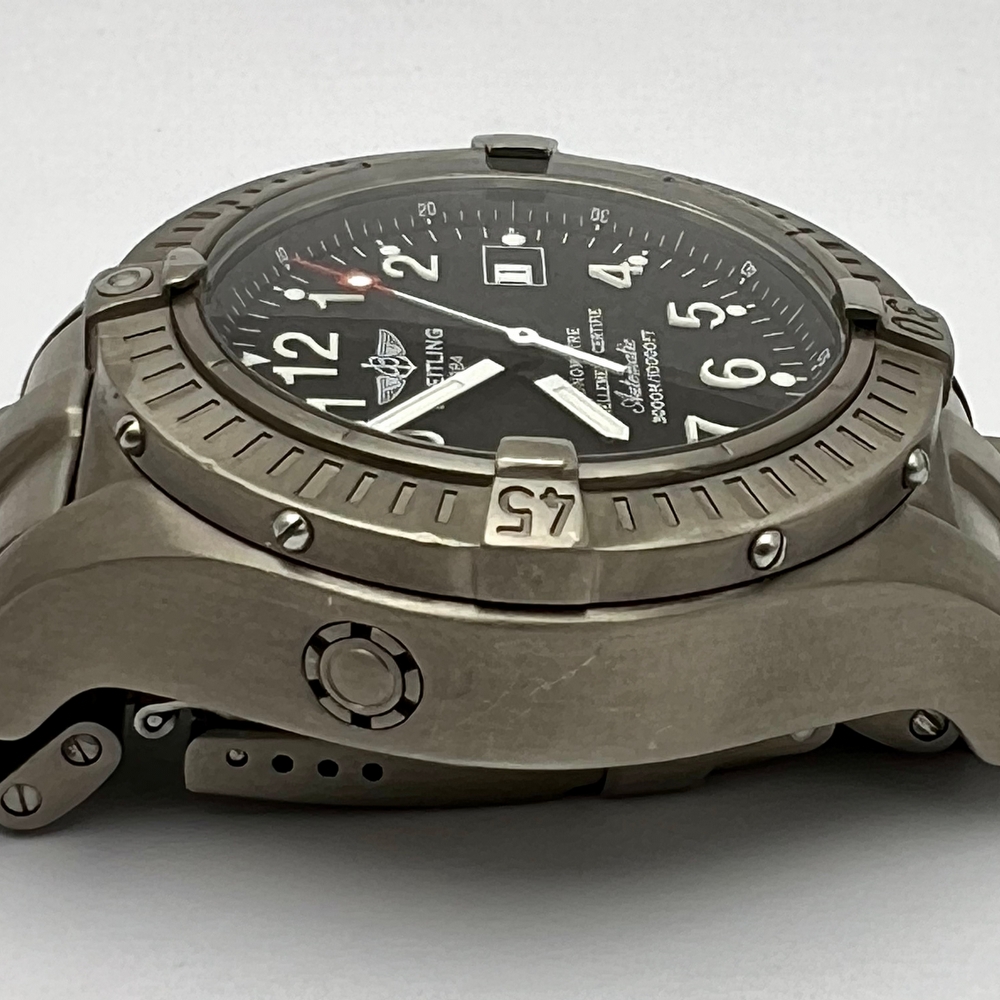 Breitling Avenger Seawolf Titanium