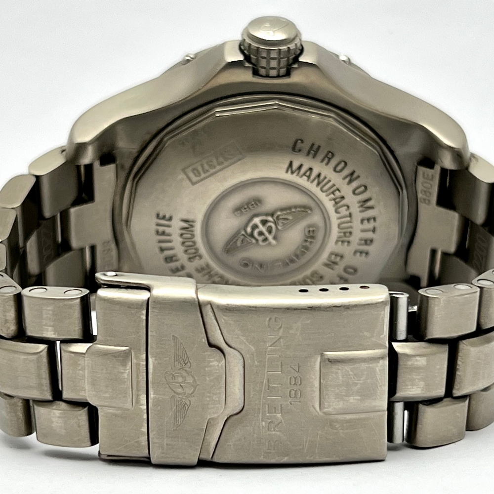 Breitling Avenger Seawolf Titanium