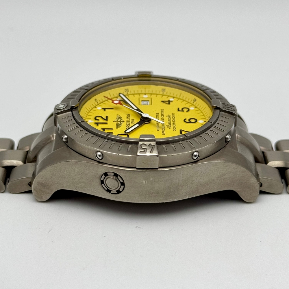 Breitling Avenger Seawolf Titanium Yellow 3000m Diver