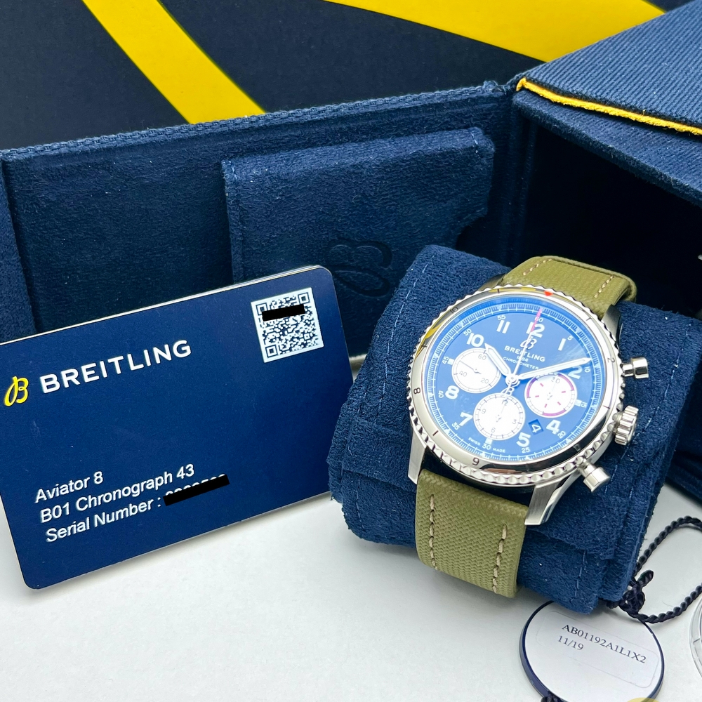 Breitling Aviator 8 B01 Curtiss Warhawk 