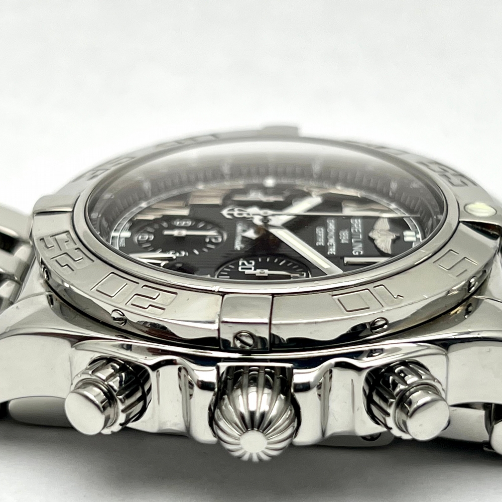 Breitling Chronomat 01