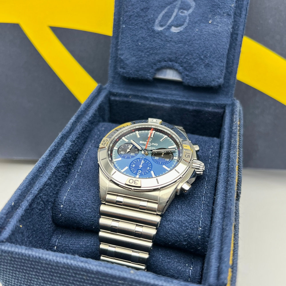 BREITLING CHRONOMAT B01 42