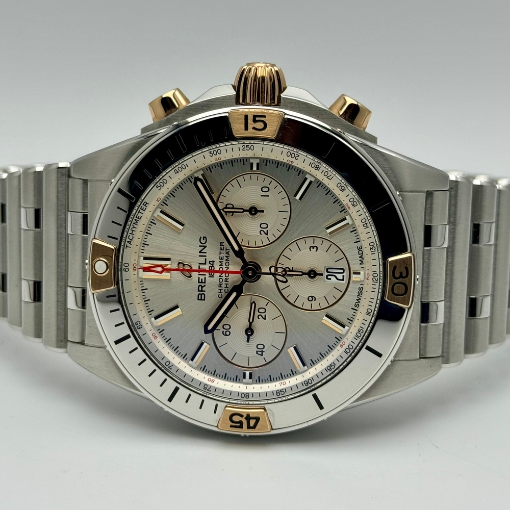 Breitling Chronomat B01 Steel/Gold