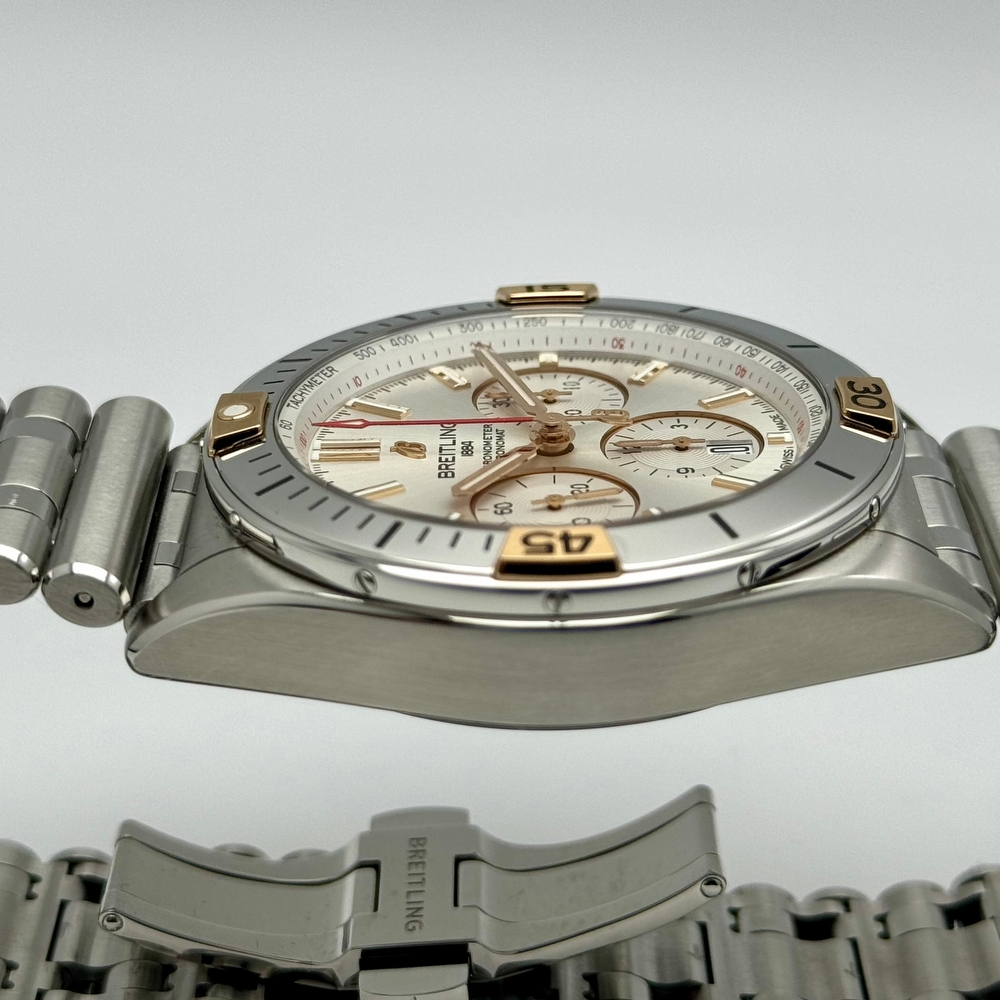 Breitling Chronomat B01 Steel/Gold