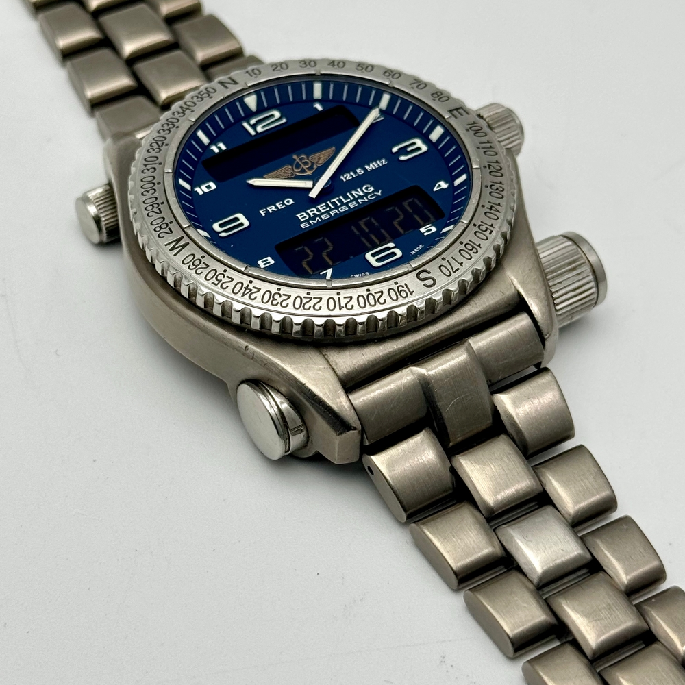 Breitling  Emergency 