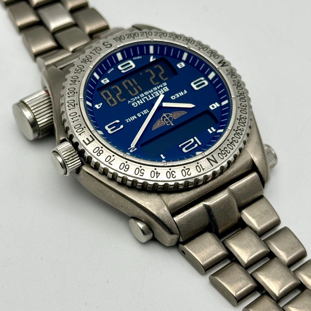 Breitling  Emergency 