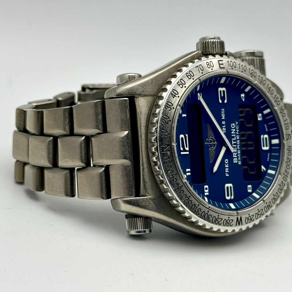 Breitling  Emergency 