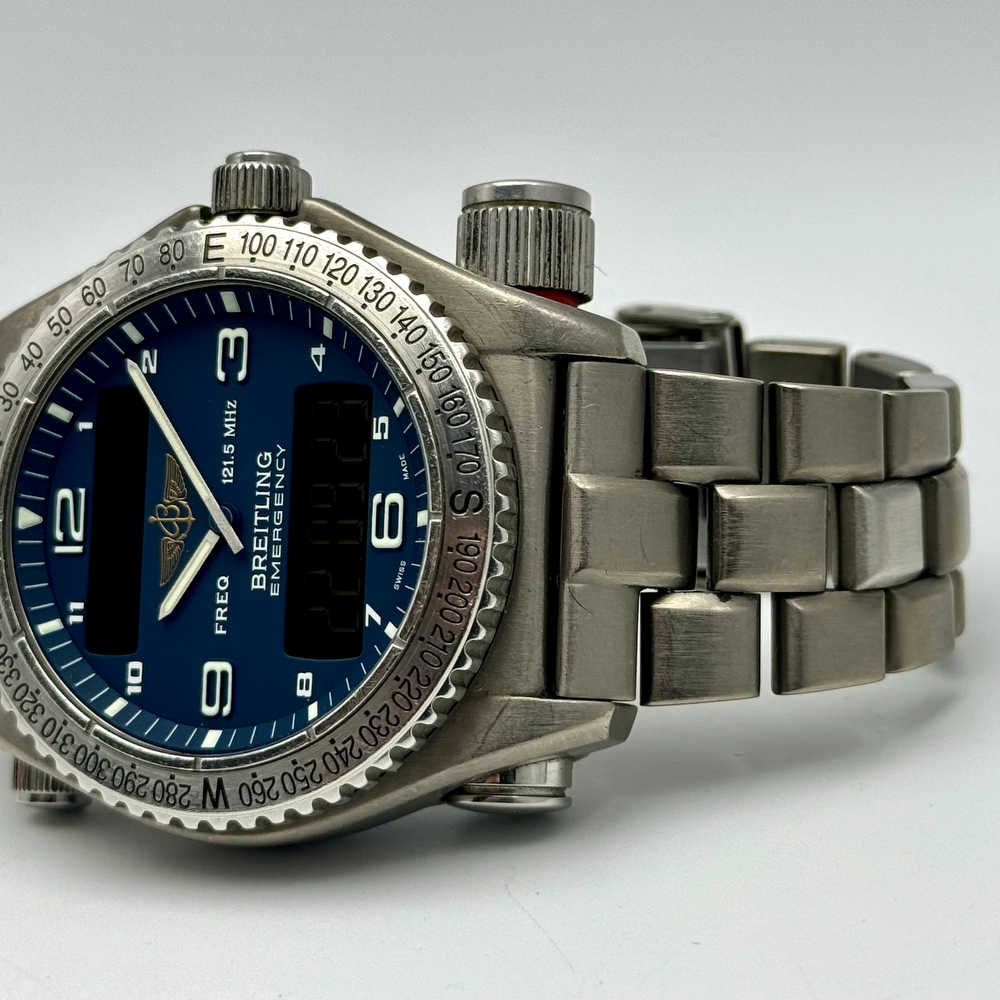 Breitling  Emergency 