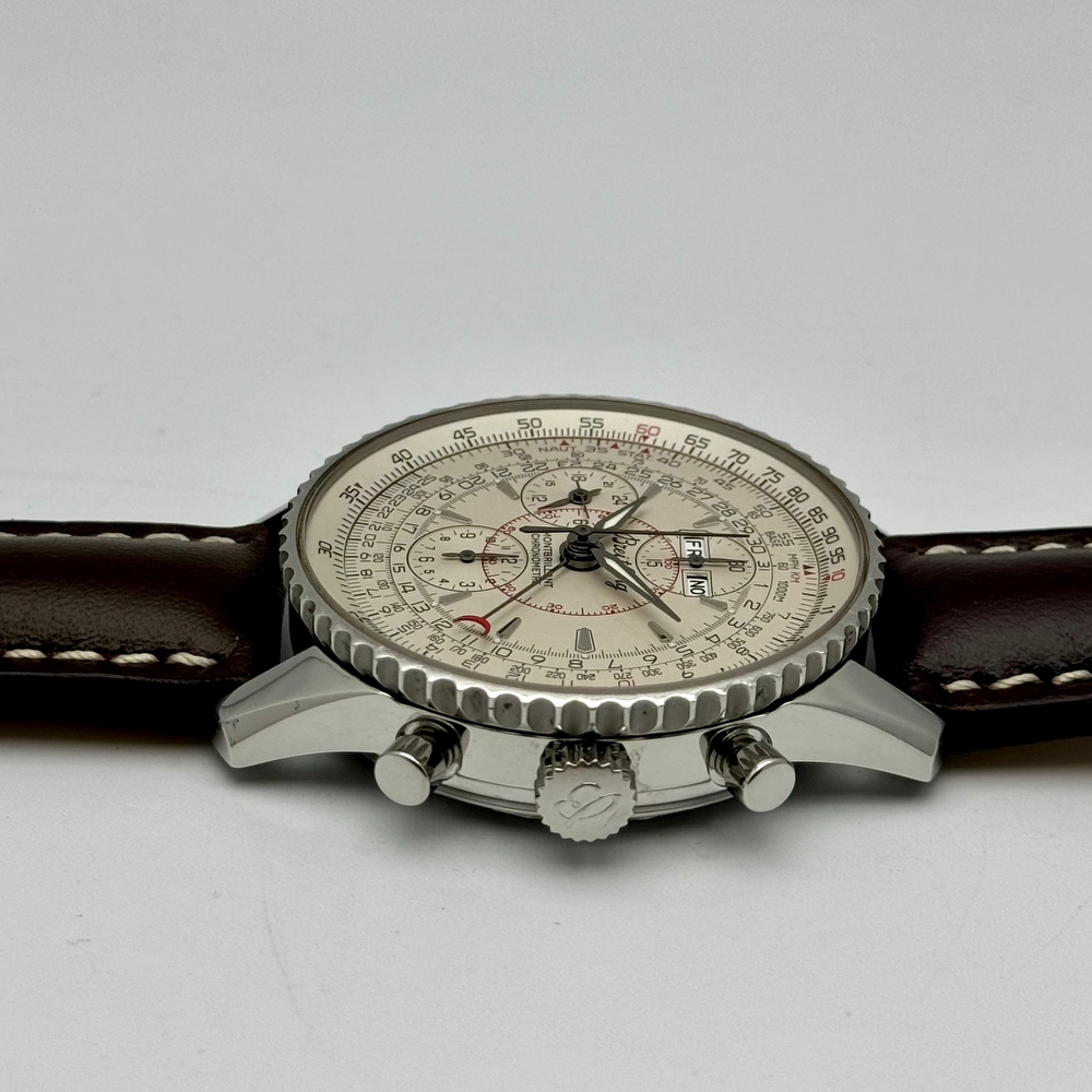 Breitling Navitimer Montbrillant Datora White 