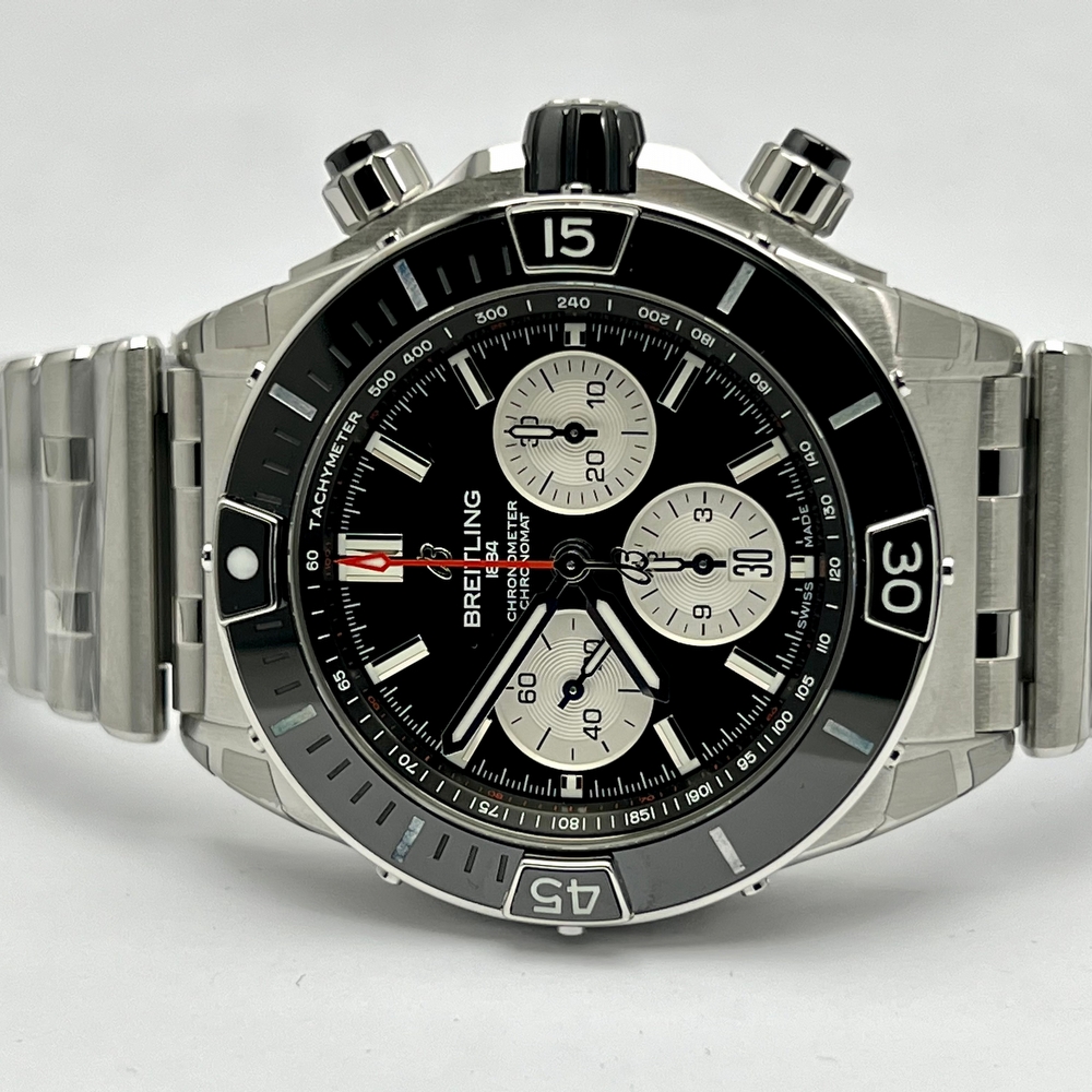 Breitling Super Chronomat B01