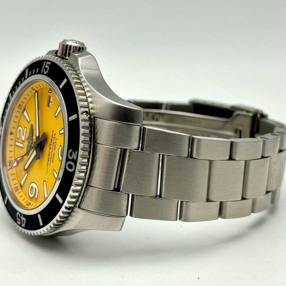 Breitling Superocean 42 Yellow 