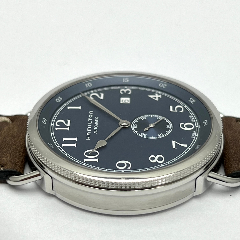 Hamilton Khaki Pioneer Small Second Hand Blue dail 