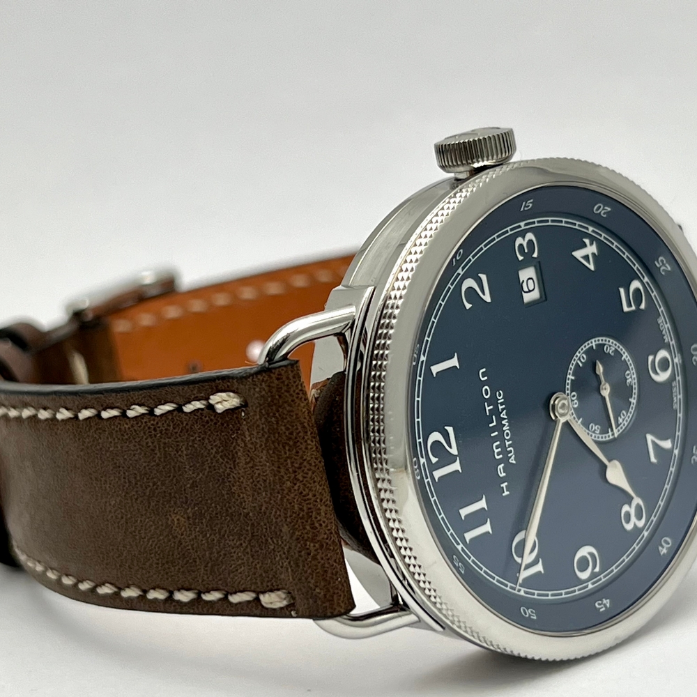 Hamilton Khaki Pioneer Small Second Hand Blue dail 