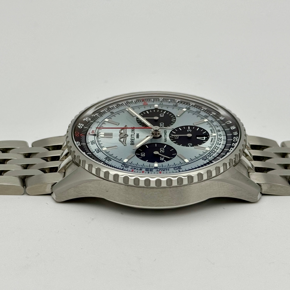 BREITLING NAVITIMER B01 CHRONOGRAPH 43