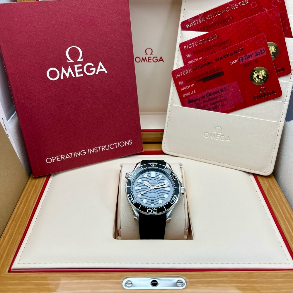 Omega Seamaster 300 Master Co-Axial Chronometer 