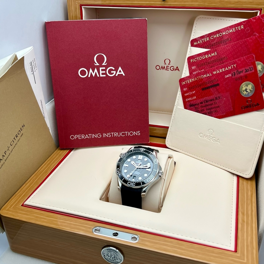 Omega Seamaster 300 Master Co-Axial Chronometer 