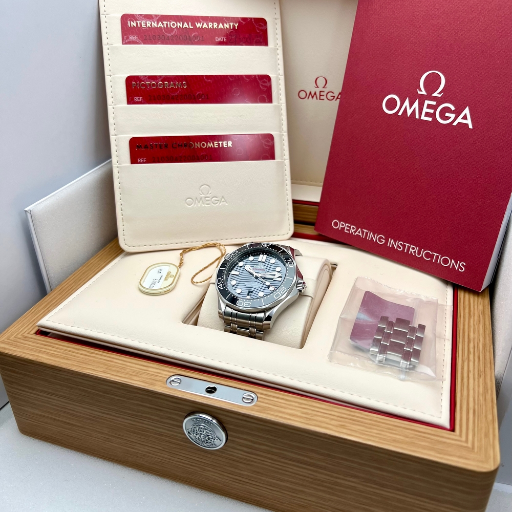 Omega Seamaster DIVER 300M CO AXIAL MASTER CHRONOMETER 