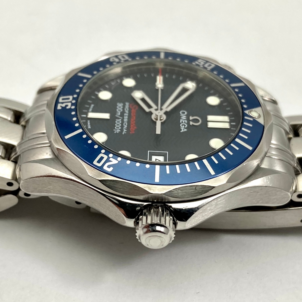 Omega Seamaster Professional 300M Bond Mid Size