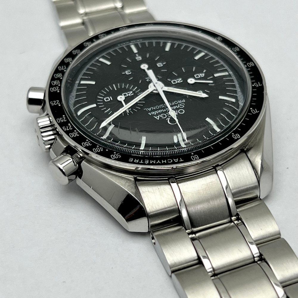 Omega Speedmaster Moonwatch Hesalite