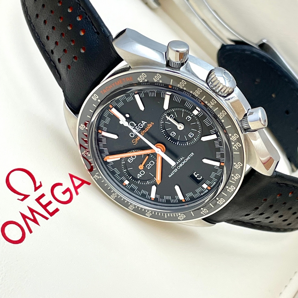 Omega Speedmaster Racing Master Chronometer