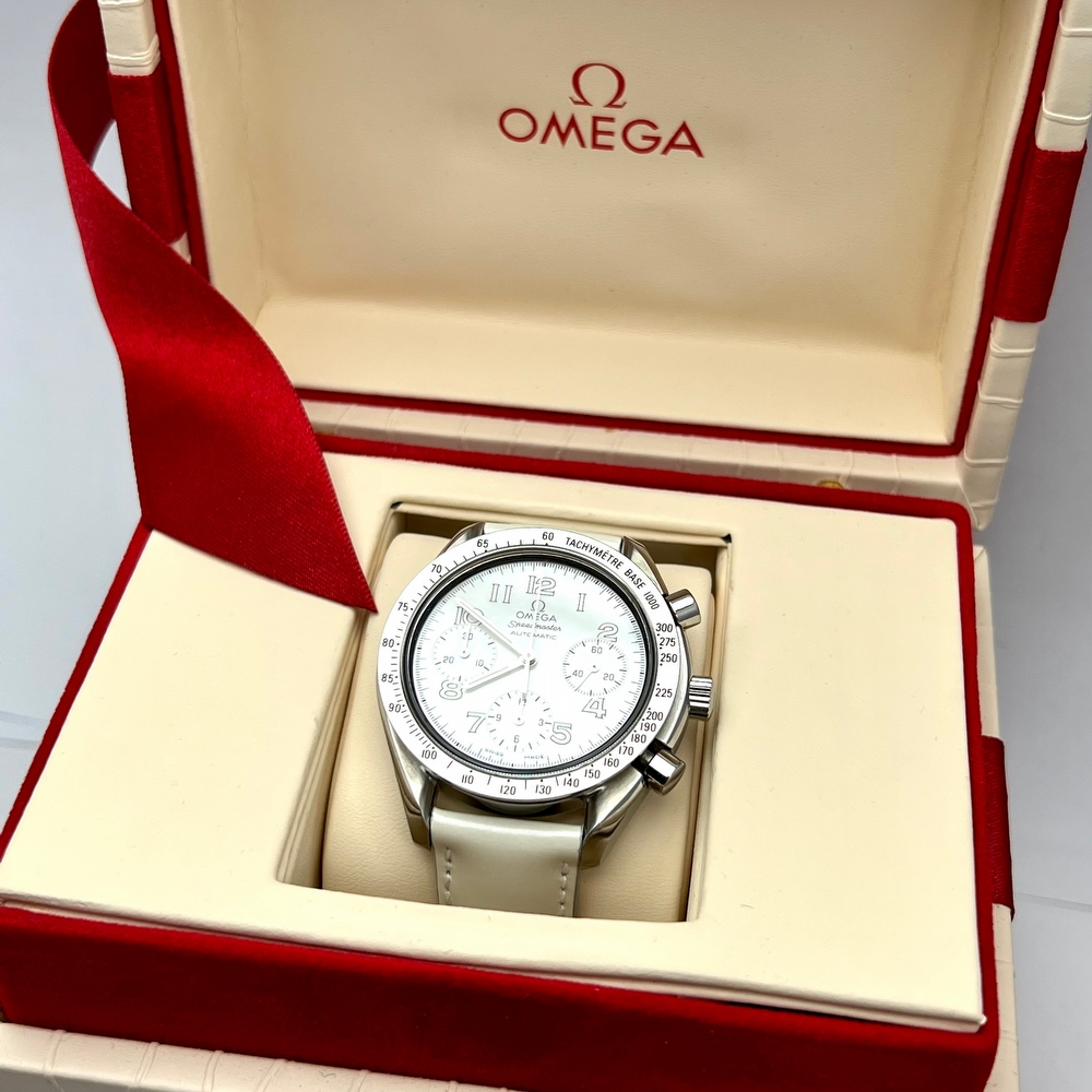 Omega Speedmaster Reduced MOP Dial 