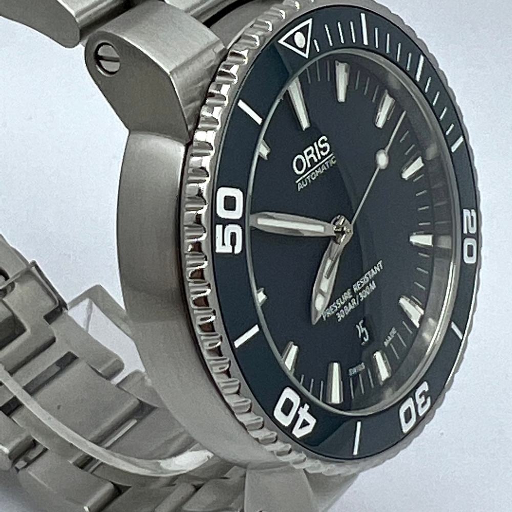 Oris Aquis Date Blue Steel and Rubber 