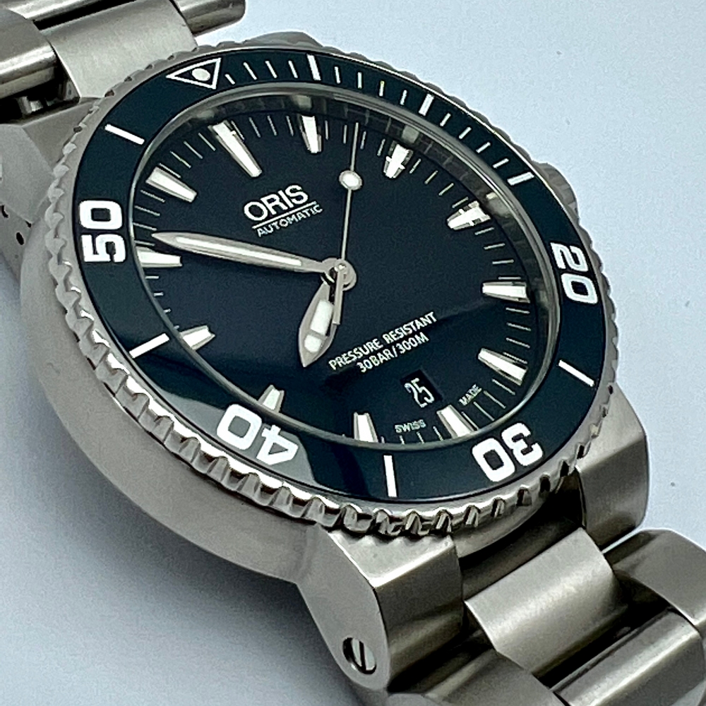 Oris Aquis Date Blue Steel and Rubber 