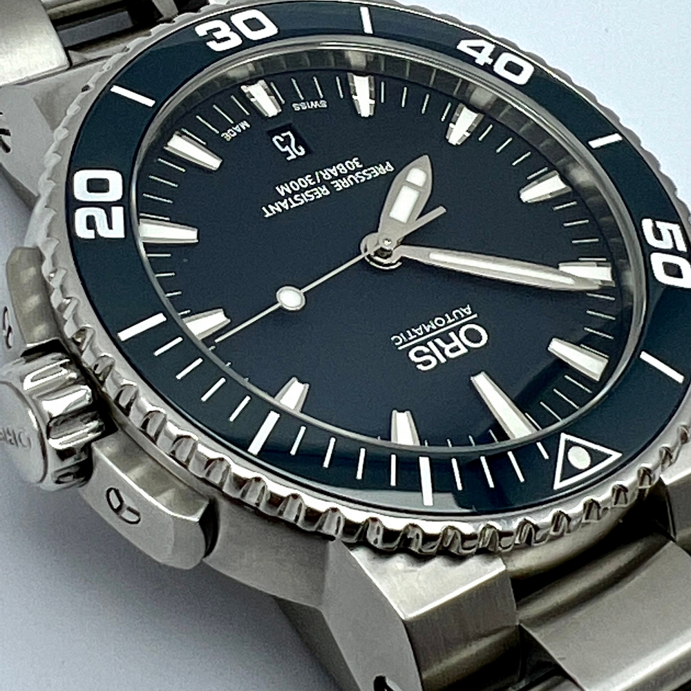 Oris Aquis Date Blue Steel and Rubber 