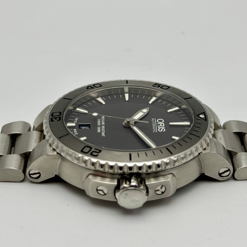 Oris Aquis Date Tungsten