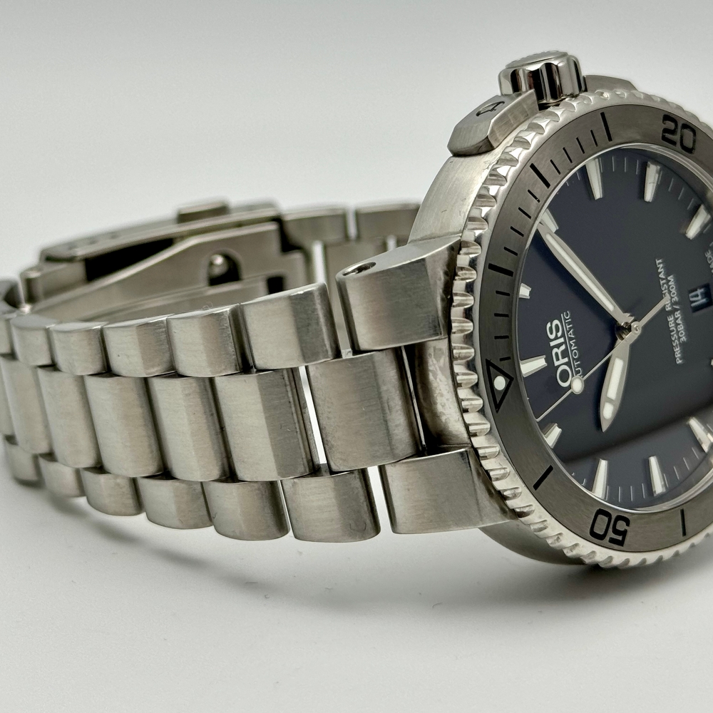 Oris Aquis Date Tungsten