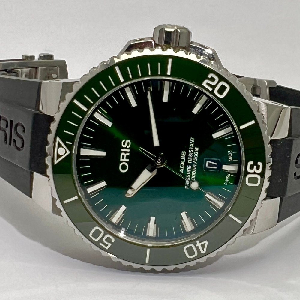 Oris Aquis Green