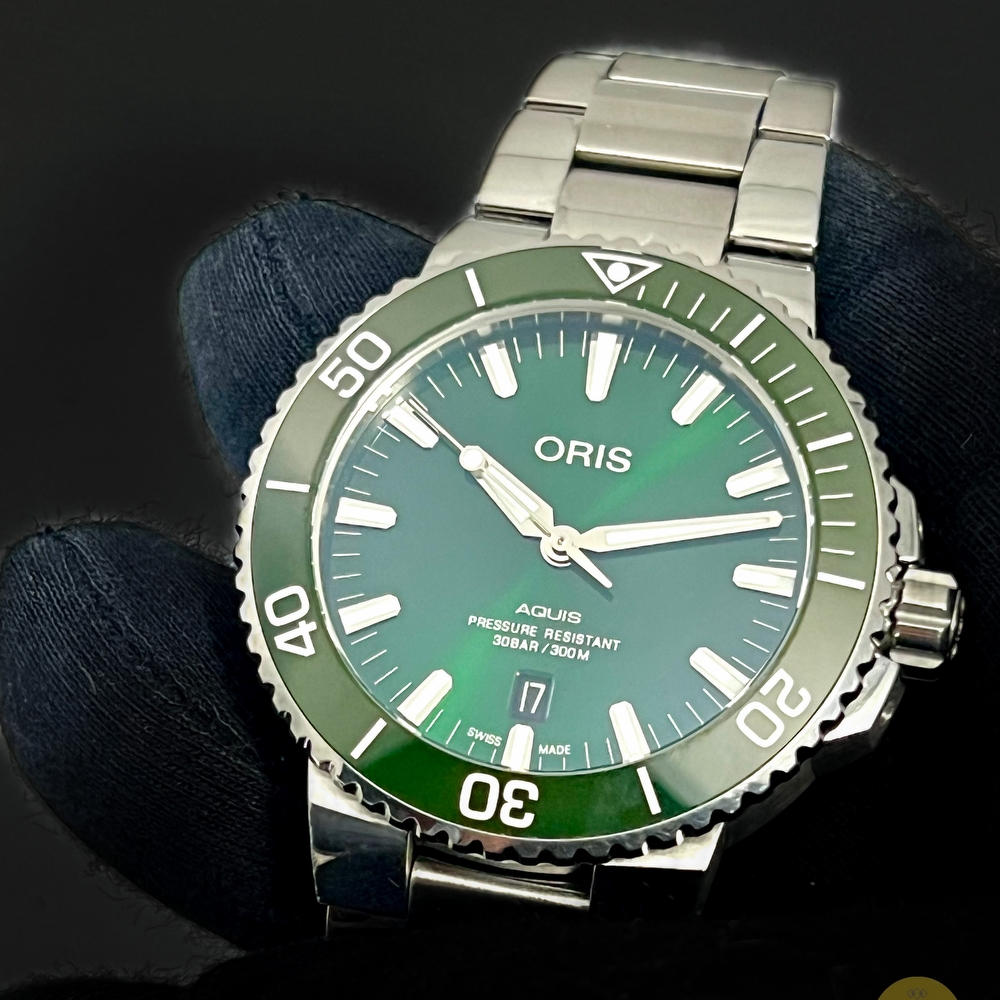 Oris Aquis Green