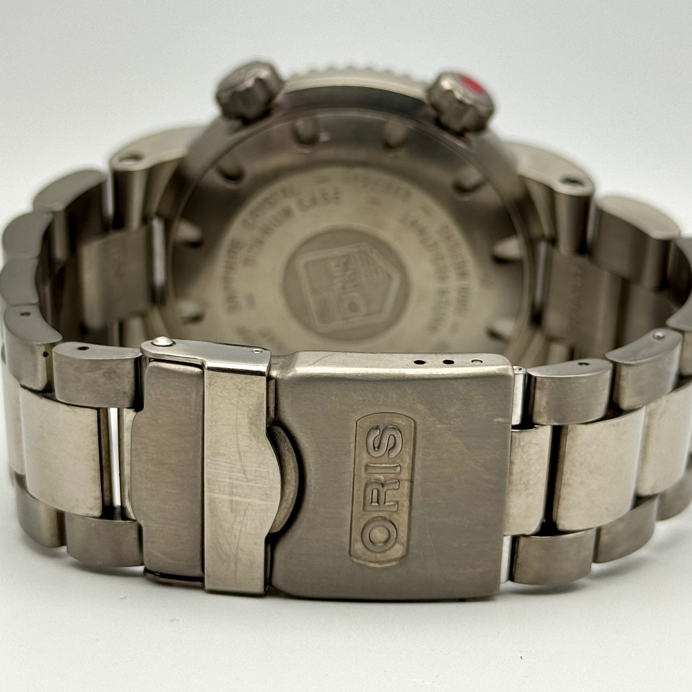 Oris TT1 Divers Date Titanium