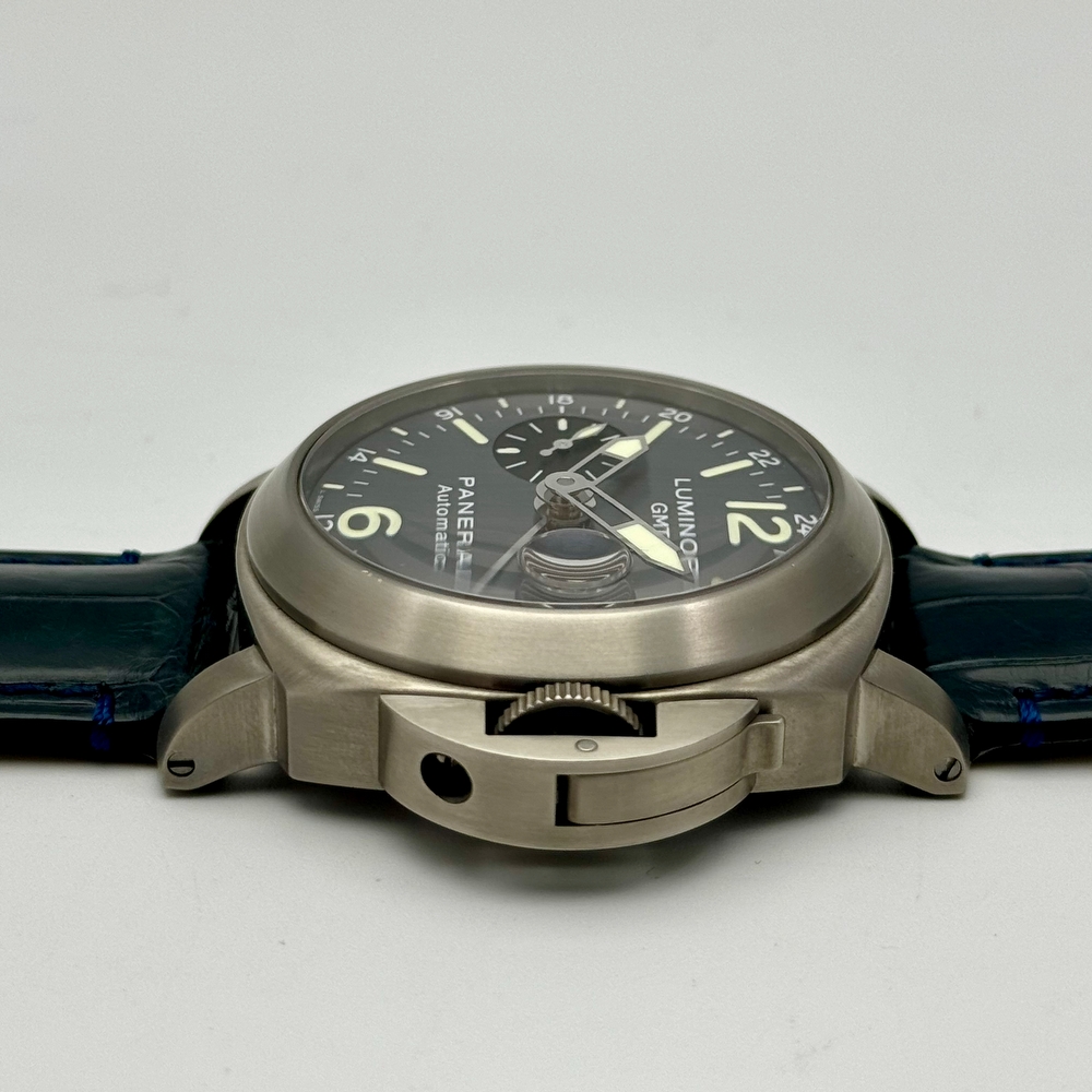 Panerai Luminor GMT Titanium