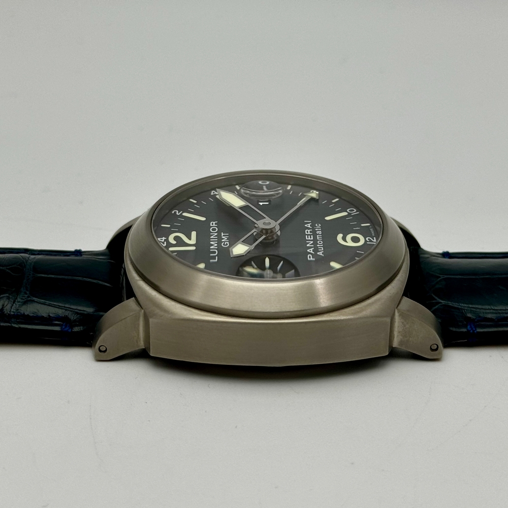 Panerai Luminor GMT Titanium