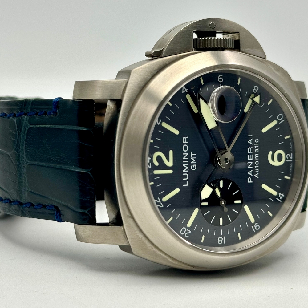 Panerai Luminor GMT Titanium