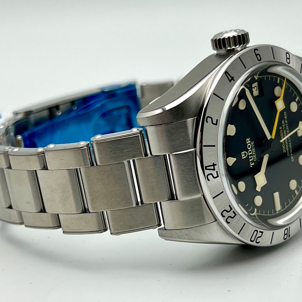 Tudor Black Bay Pro 