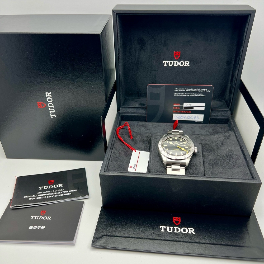 Tudor Black Bay Pro 