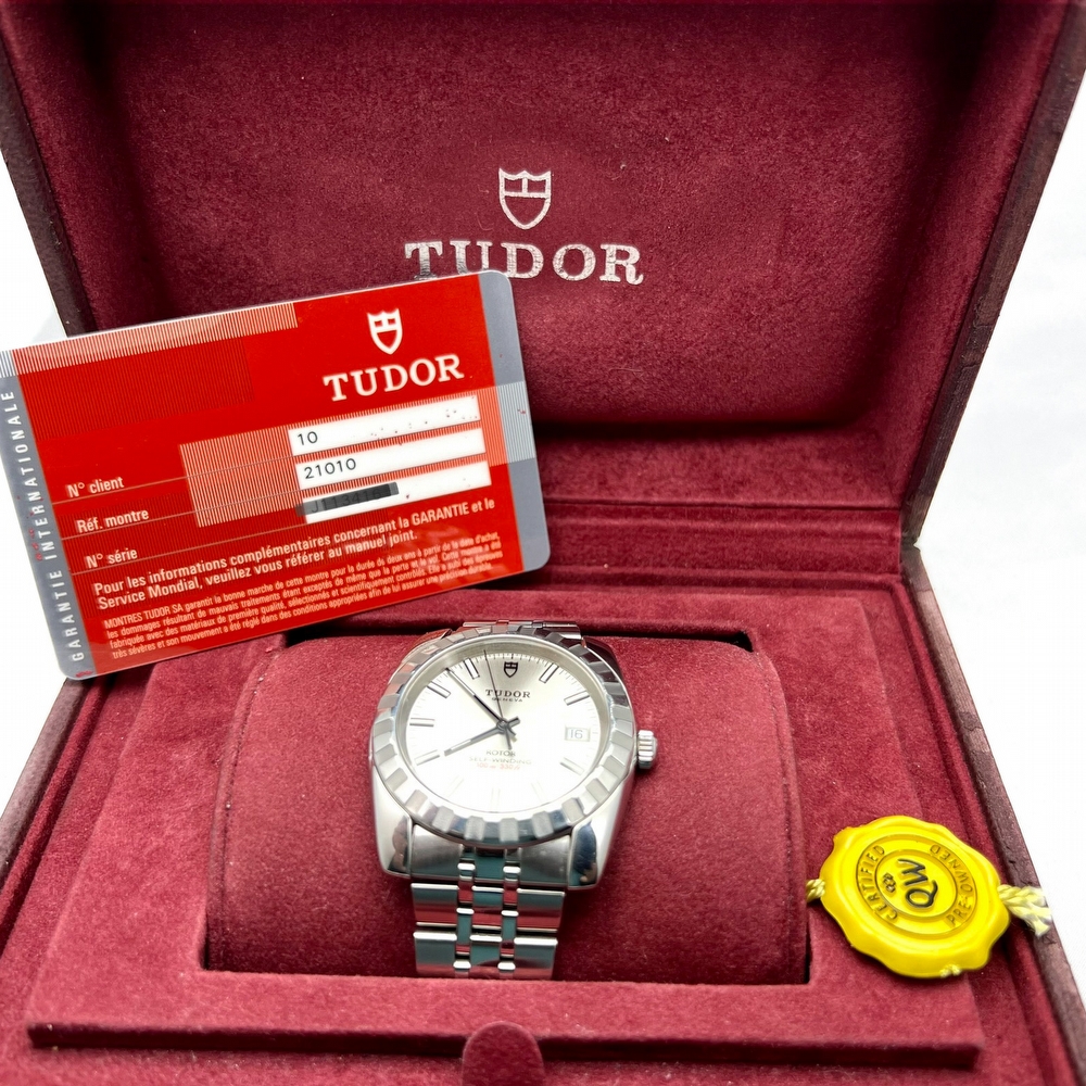 Tudor Classic Date