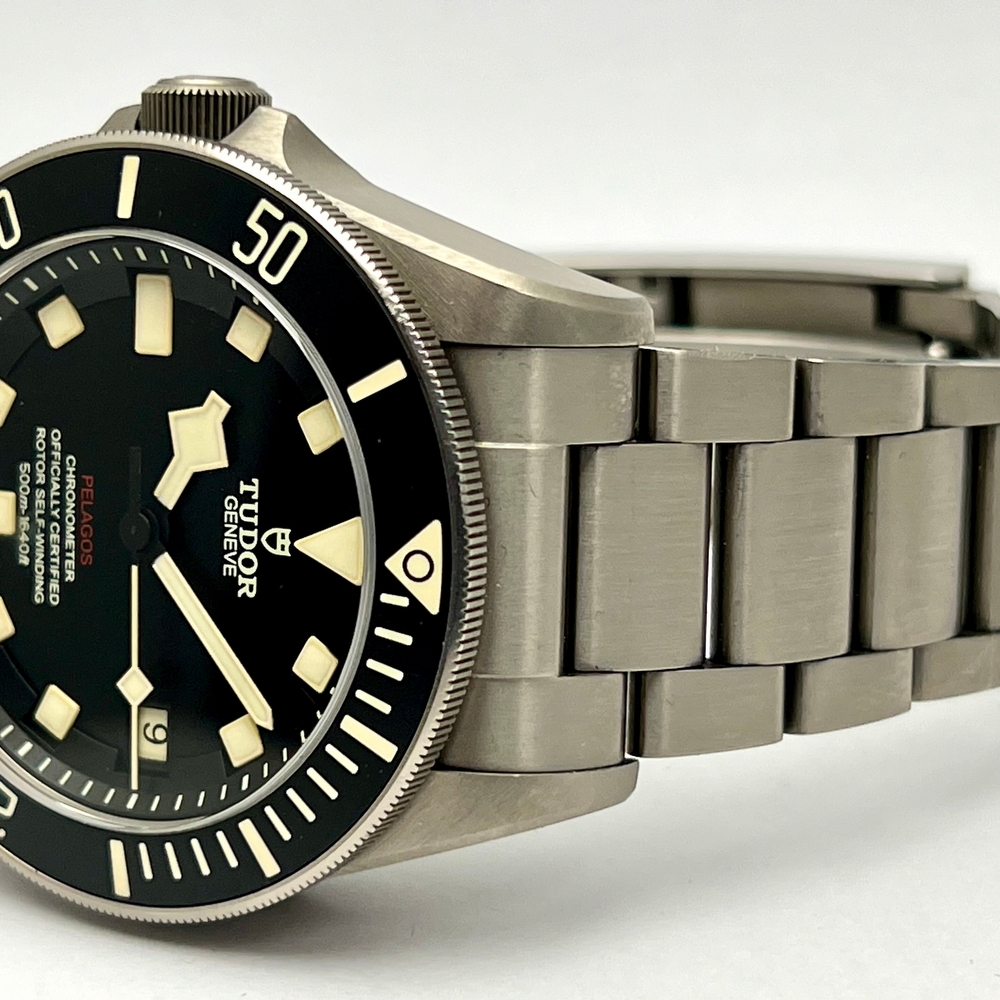 Tudor Pelagos LHD