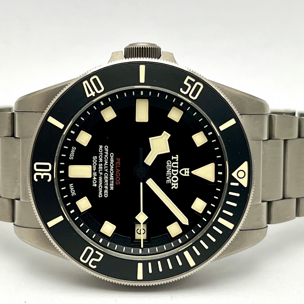 Tudor Pelagos LHD