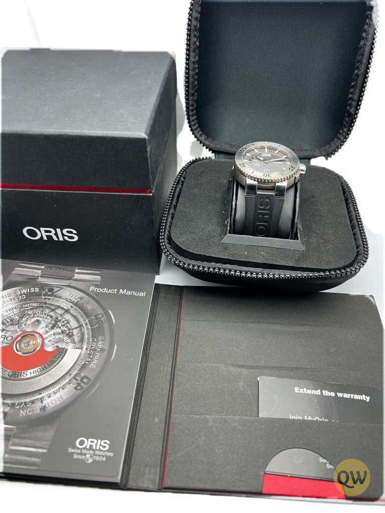 Oris Aquis Titan Small Second